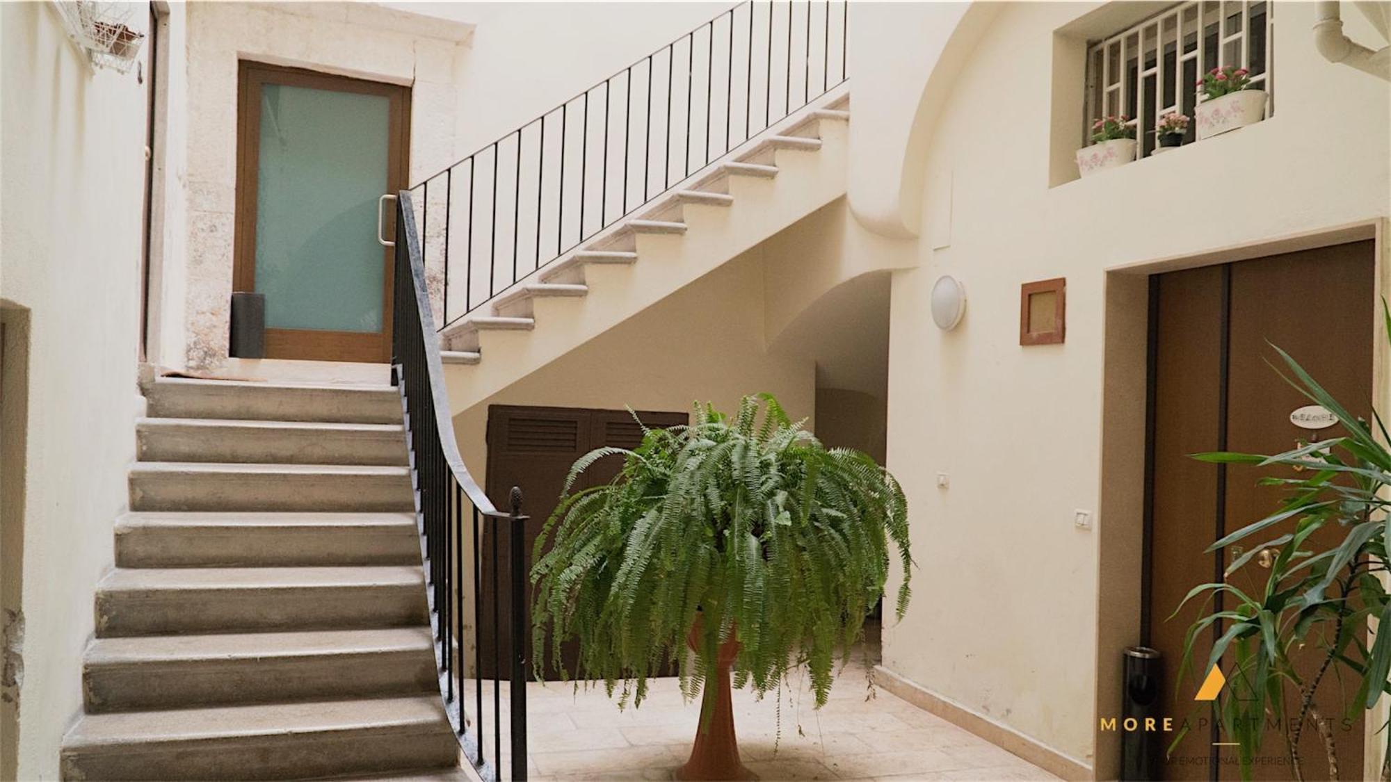 More Apartments Il Ferrarese Bari Exterior photo